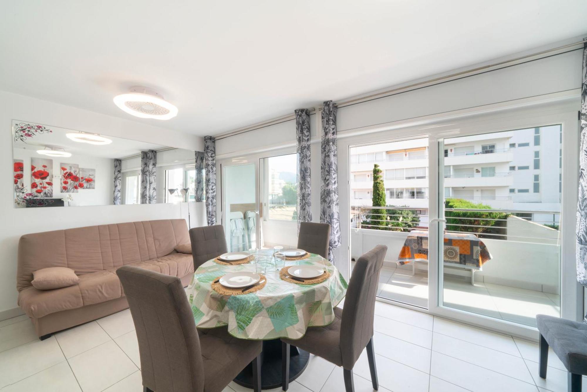Welhomy Magnifique Appartement Santa Margarida Roses Estany Exterior photo