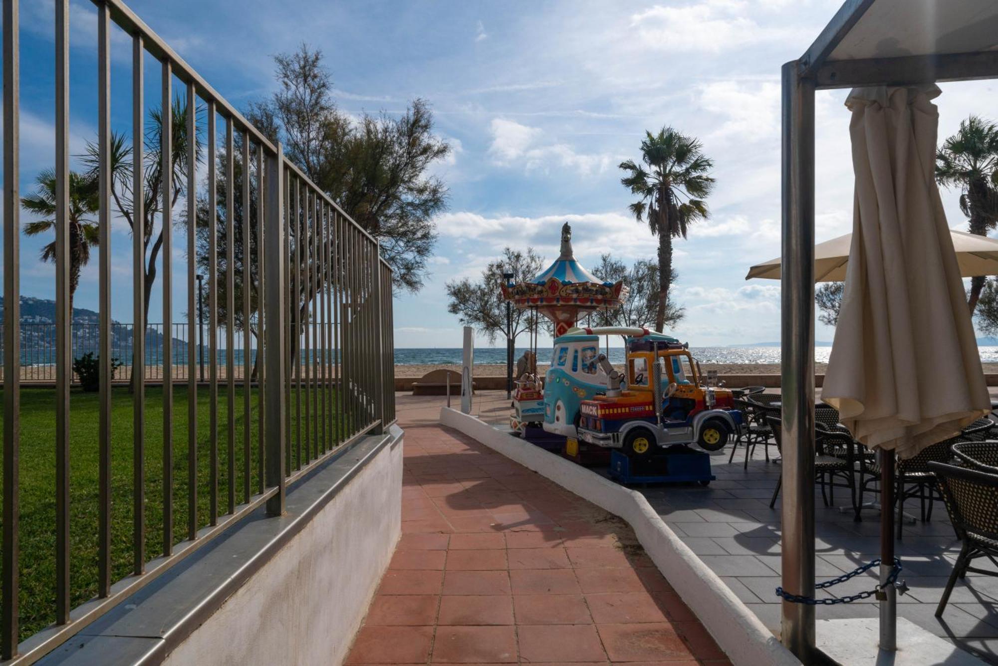 Welhomy Magnifique Appartement Santa Margarida Roses Estany Exterior photo